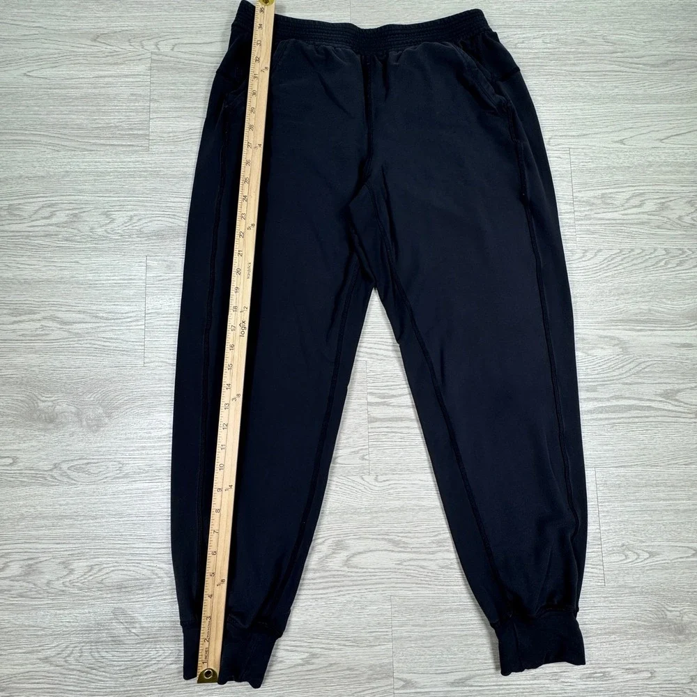 Lululemon Womens Joggers Align High Rise Black‎ Size 8(?) Pockets Athletic Yoga